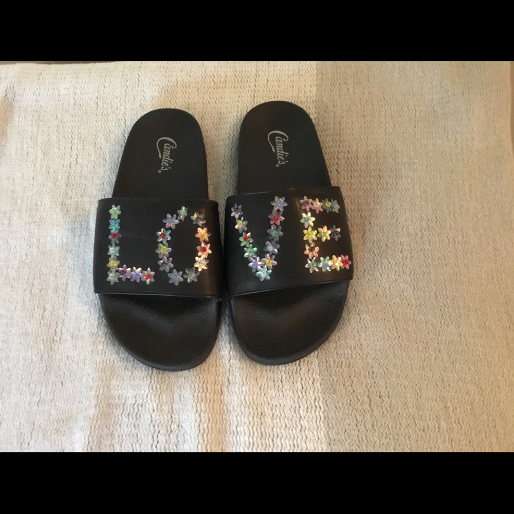 Candies Black Love Slides